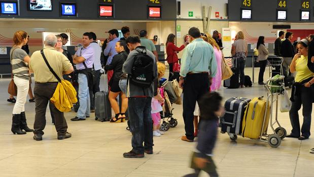 El aeropuerto de Sevilla registra otro récord de pasajeros en abril