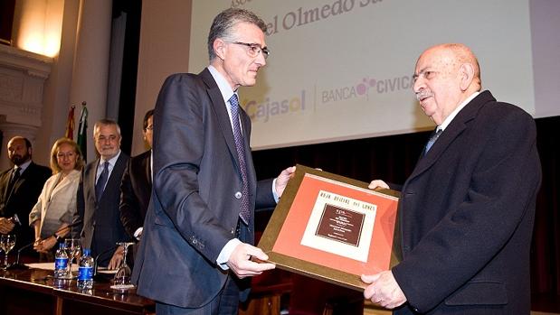 Muere Manuel Olmedo, decano de los periodistas de Sevilla