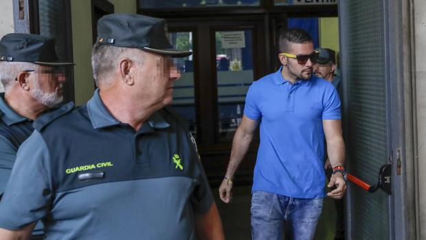 Detenido Ángel Boza, de la Manada, tras robar unas gafas de sol en un centro comercial de Sevilla