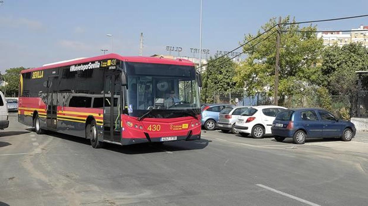 Autobús de la empresa Tussam