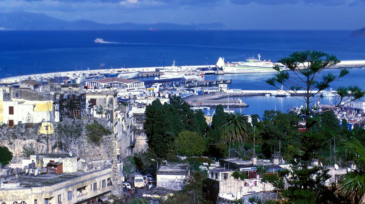 Vista panorámica del puerto de Tánger