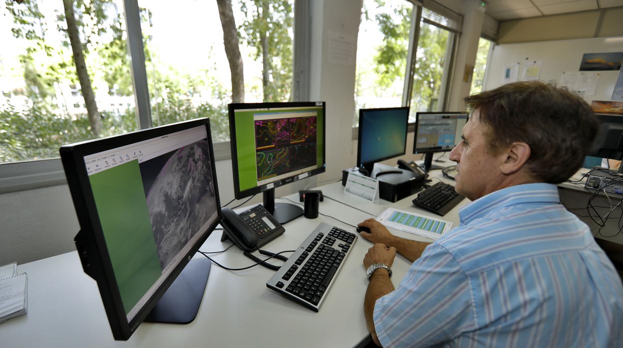 El jefe de Predicción de Aemet en Sevilla, Juan de Dios del Pino