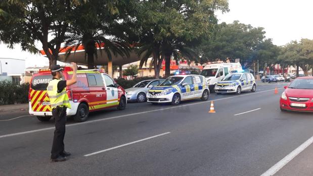 Heridas cuatro personas en una colisión múltiple en Sevilla