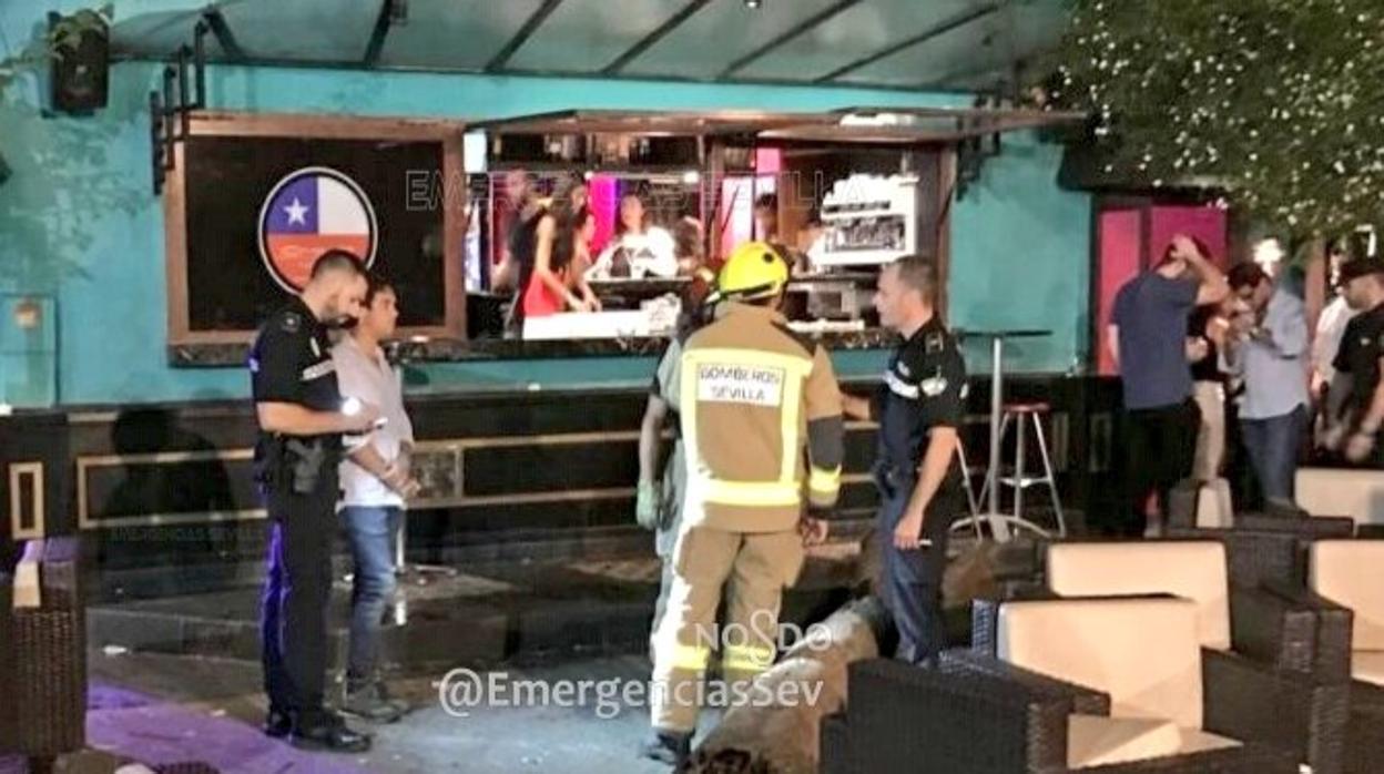 El suceso ocurrió en un conocido bar de copas de la avenida de Chile