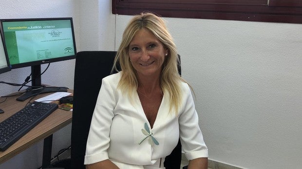 Reyes Vila, candidata al CGPJ: «En realidad somos las mujeres las que ponemos las sentencias»