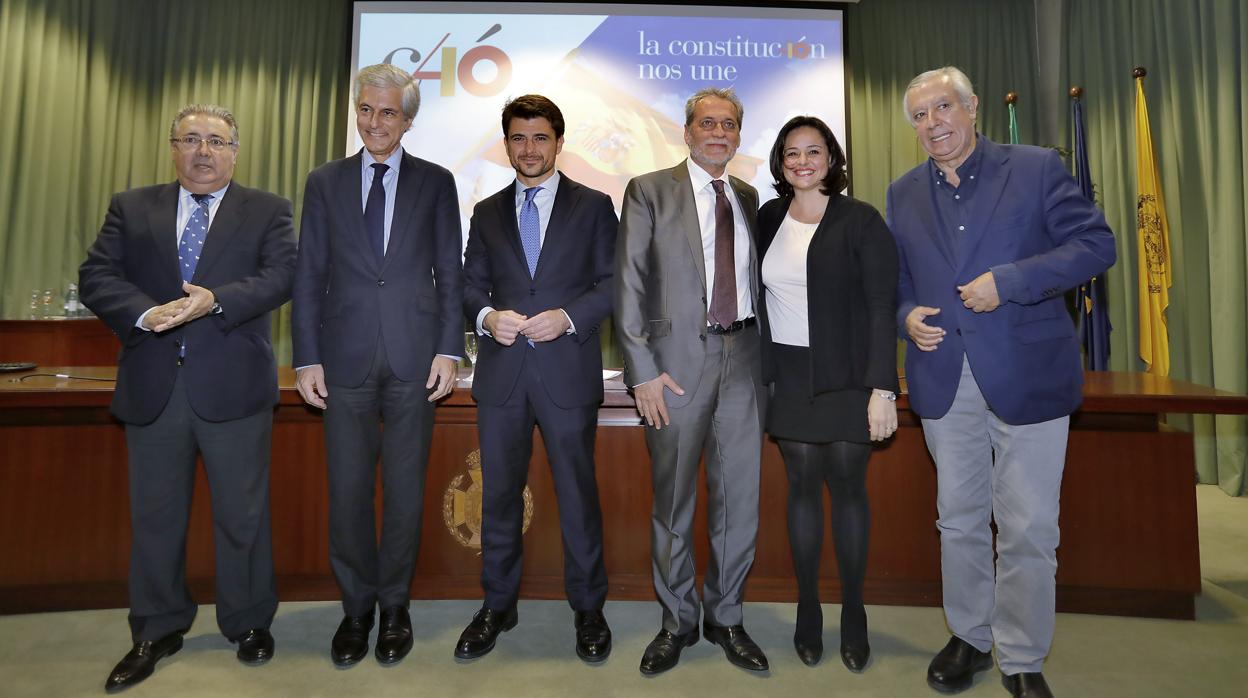 Imagen del acto de ayer en el Colegio de Médicos de Sevilla