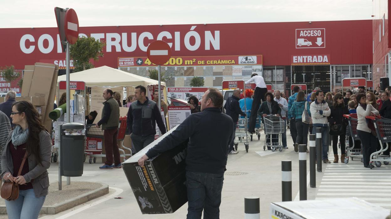 Tienda de Brico Depôt en el parque empresarial Higuerón de Sevilla