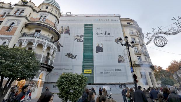 Drago Capital pone a la venta en Sevilla el hotel que construye en la sede del Banco de Andalucía