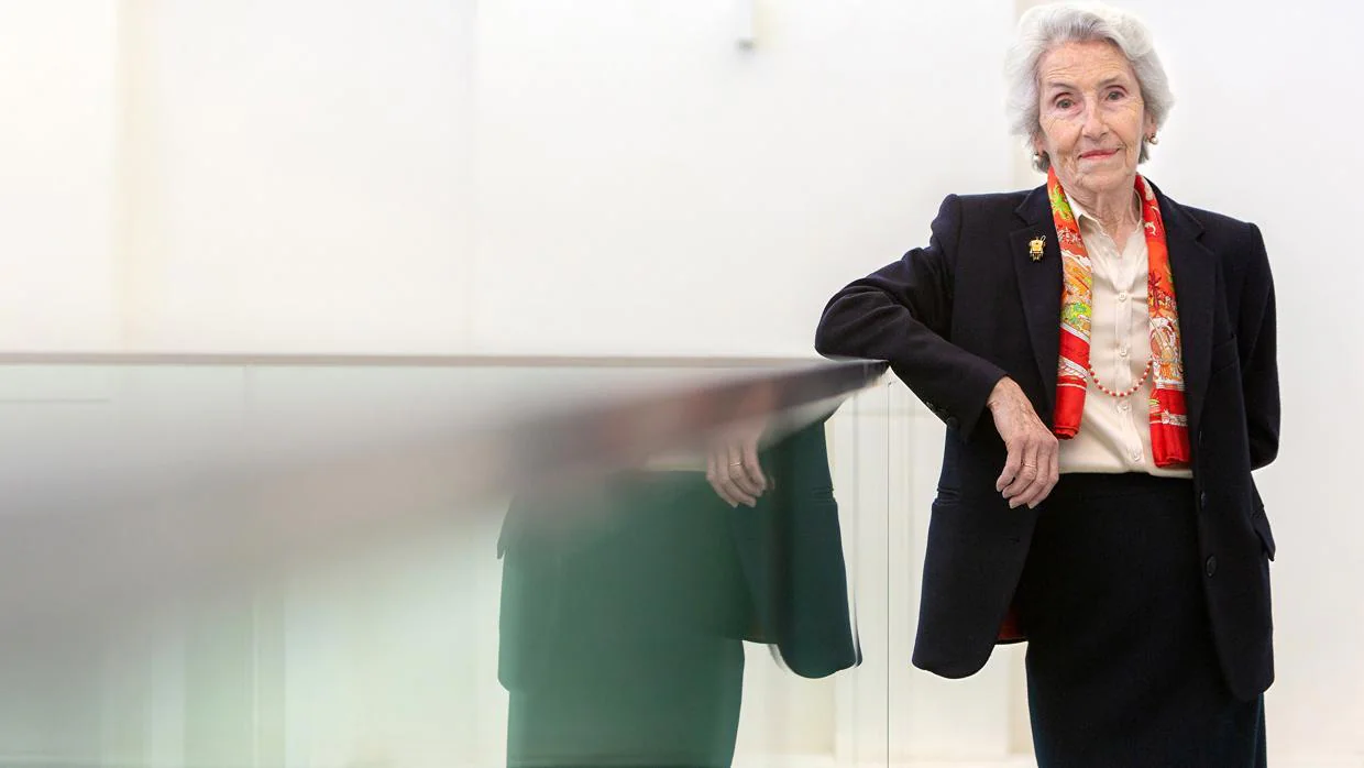 Maribel Goñi, directora de la Escuela Infantil del San Francisco de Paula, ha cumplido 85 años
