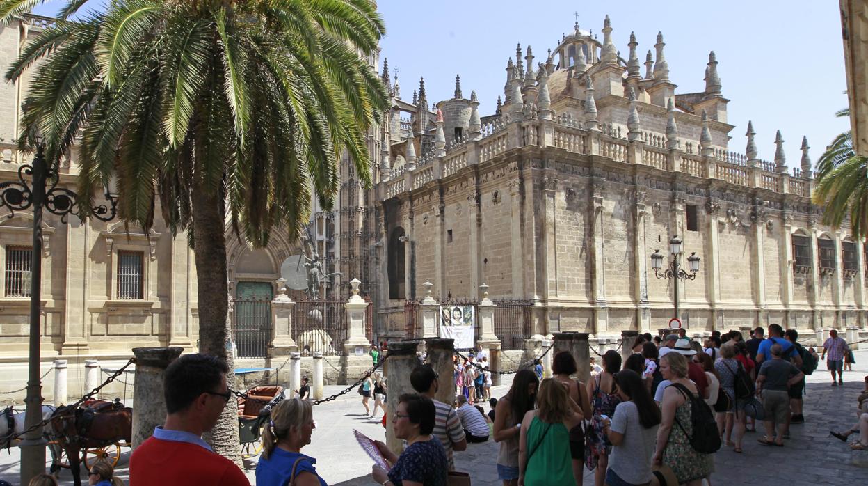 Colas en la Catedral de Sevilla