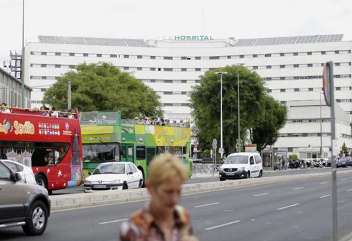 En el hospital Virgen Macarena hay casi 5.000 personas pendientes de una intervención quirúrgica