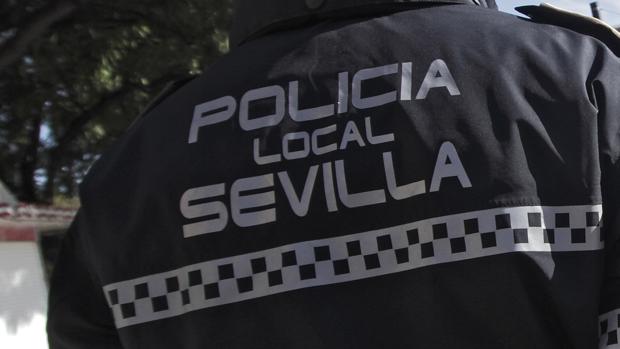 Detenidos con casi un kilo de hachís dos hermanos en el distrito Cerro-Amate