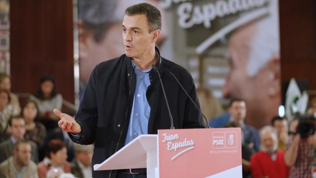 Pedro Sánchez comienza la campaña en Sevilla: «En España sólo hay una derecha, sin matices»