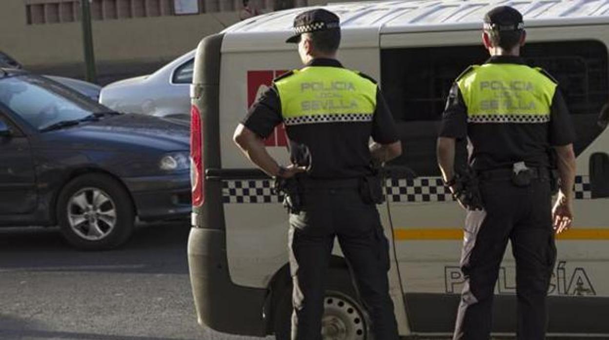 El Ayuntamiento de Sevilla aprueba una nueva oferta de 112 plazas para la Policía Local