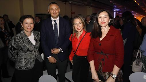 María del Mar García, Alberto García Reyes, María del Mar Ramírez y Alejandra Navarro