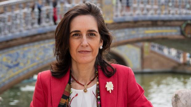 Susana Cayuelas Porras: «Leí una carta de mi bisabuelo y hasta sus retratos volvieron a tomar vida»
