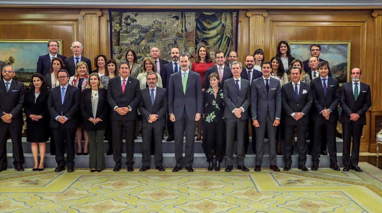 El Rey Felipe recibe a dos juntas de gobierno del Colegio de Abogados de Sevilla