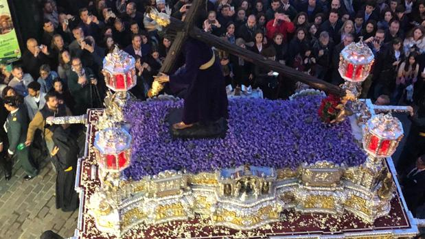 Semana Santa de Sevilla en directo: las procesiones del Jueves Santo en la Catedral