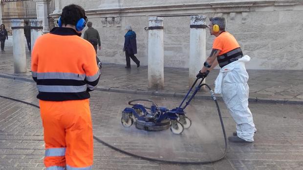 Aumenta el número de caídas de motos en las calles del Centro de Sevilla tras la Semana Santa 2019