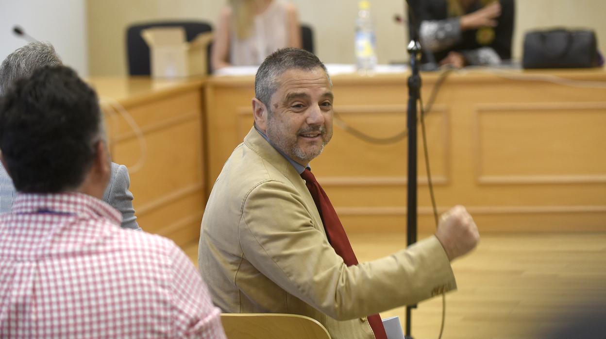 Fernando Mellet, tras la lectura de la sentencia en una de las causas en las que ha sido juzgado