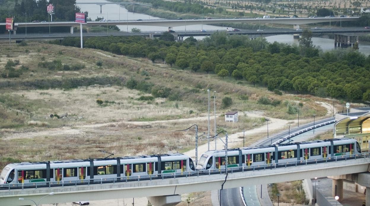 El metro de Sevilla aumentará su capacidad mañana y el sábado