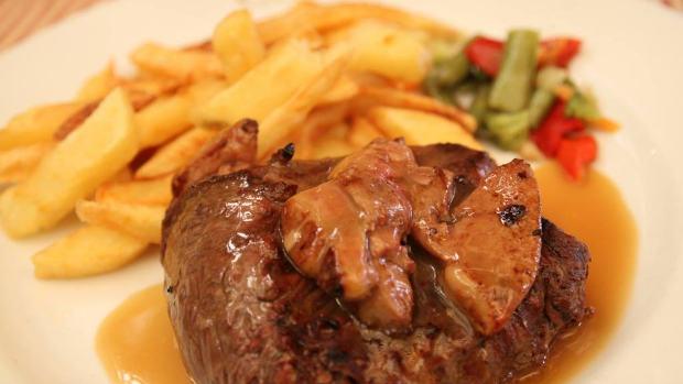 Si te apetece una buena «parrilla» o un guiso «a la antigua», este es tu restaurante