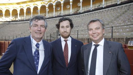 Antonio de León Bohórquez, Conde de Casa Galindo y Marqués de Gramosa