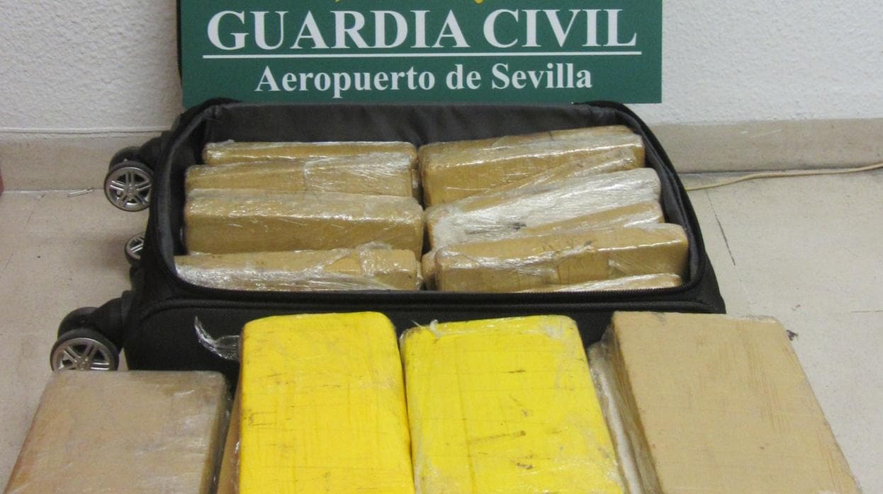 Droga incautada en el aeropuerto de Sevilla