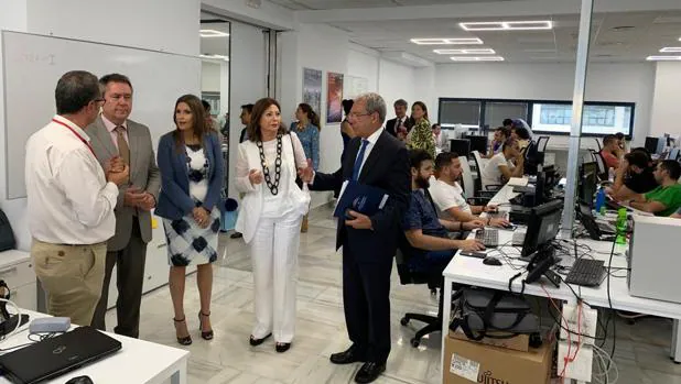 Fujitsu inaugura una nueva sede en Sevilla, donde dará empleo a 600 trabajadores