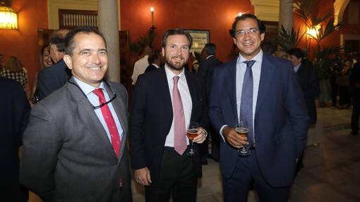 Manuel Fernández Leal, Javier Guajardo-Fajardo y Pedro Fernández García