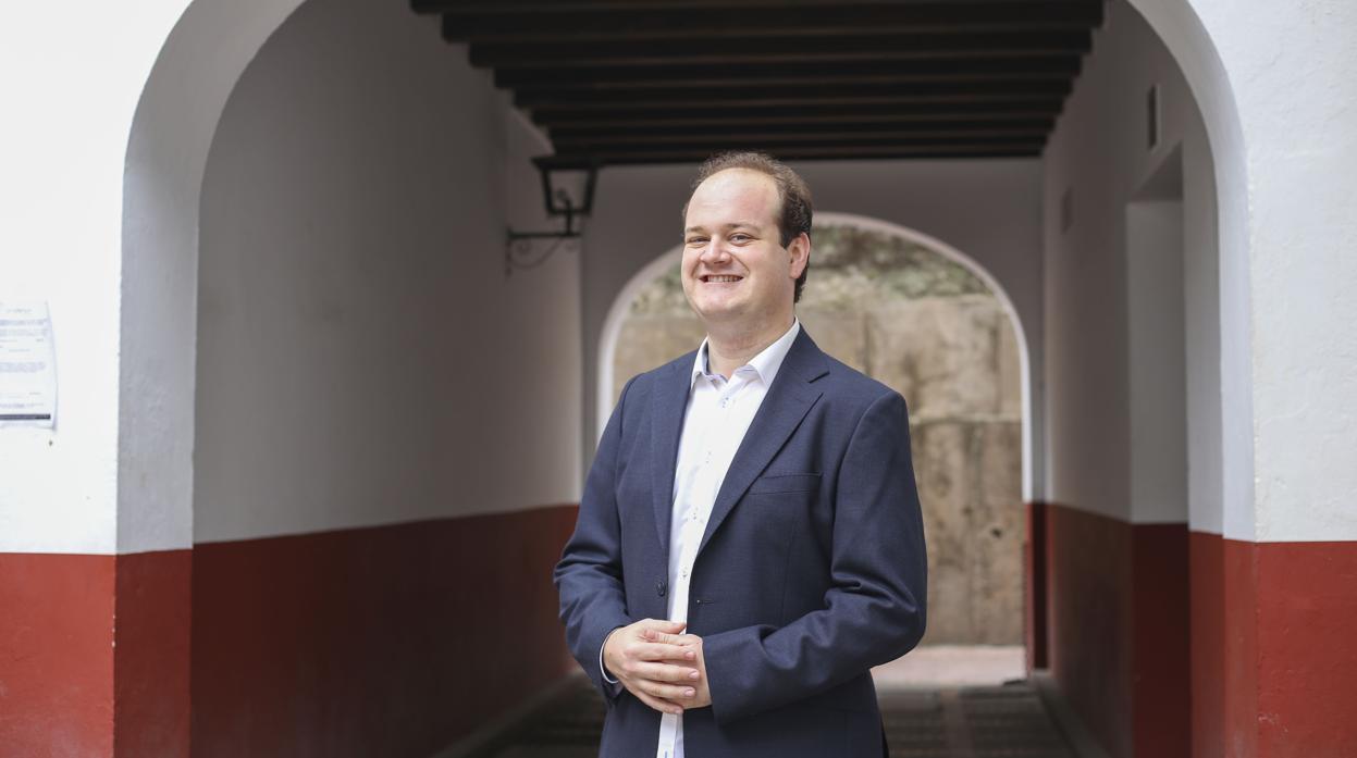 Alberto Carretero en el barrio de Santa Cruz de Sevilla