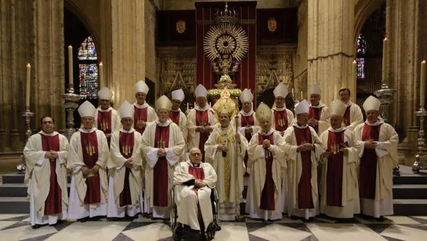 Monseñor Asenjo reafirma su «amor» a la Iglesia de Sevilla en sus bodas de oro como sacerdote