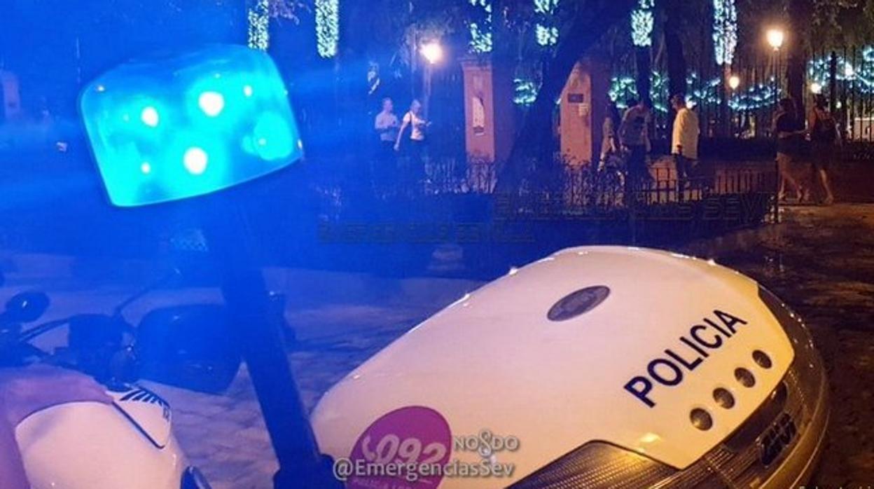 Un vehículo de la Policía Local de Sevilla