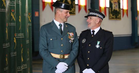 El guardia José Manuel Montenegro (izquierda) y el policía Francisco Ferrera.