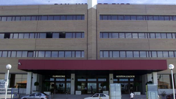 El hospital de San Juan de Dios suspende cien operaciones y otras tantas pruebas diagnósticas