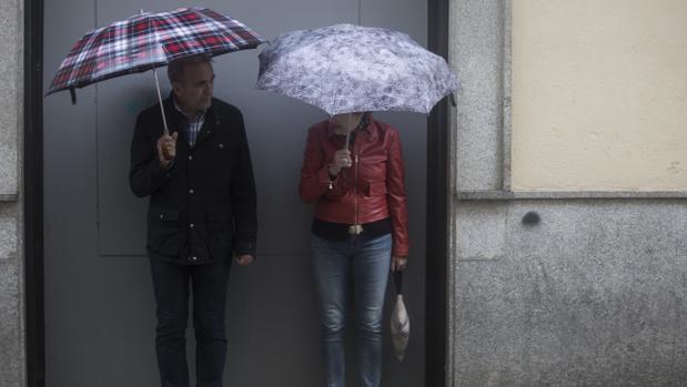 El tiempo en Sevilla: primer fin de semana de auténtico otoño con lluvias y termómetros en descenso