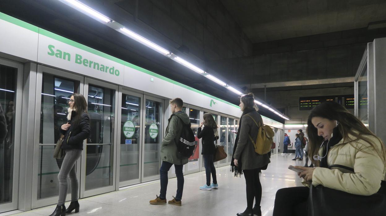 Una parada del Metro de Sevilla