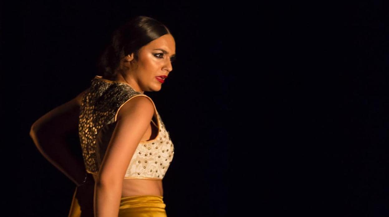 Sofía Suárez sobre el escenario durante una de sus actuaciones