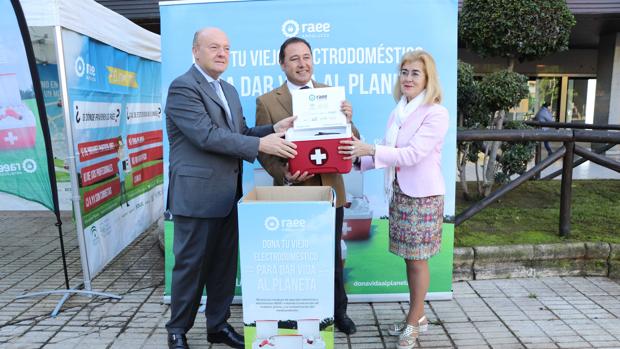 La campaña «Dona vida al planeta» se despliega por Sevilla