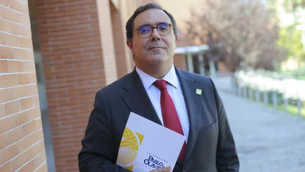 La Olavide investigará el plagio de la tesis de la juez Núñez y el rector de la Hispalense ve «intención política» en la información