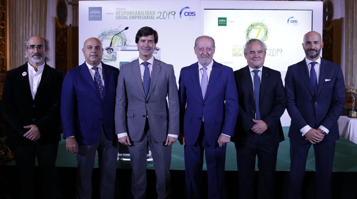 Foto de familia del VII Premio de Responsabilidad Social Empresarial