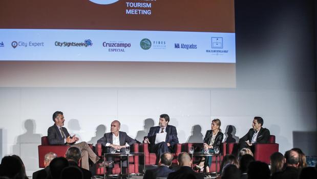 Sevilla se queda sola en la defensa de la tasa turística