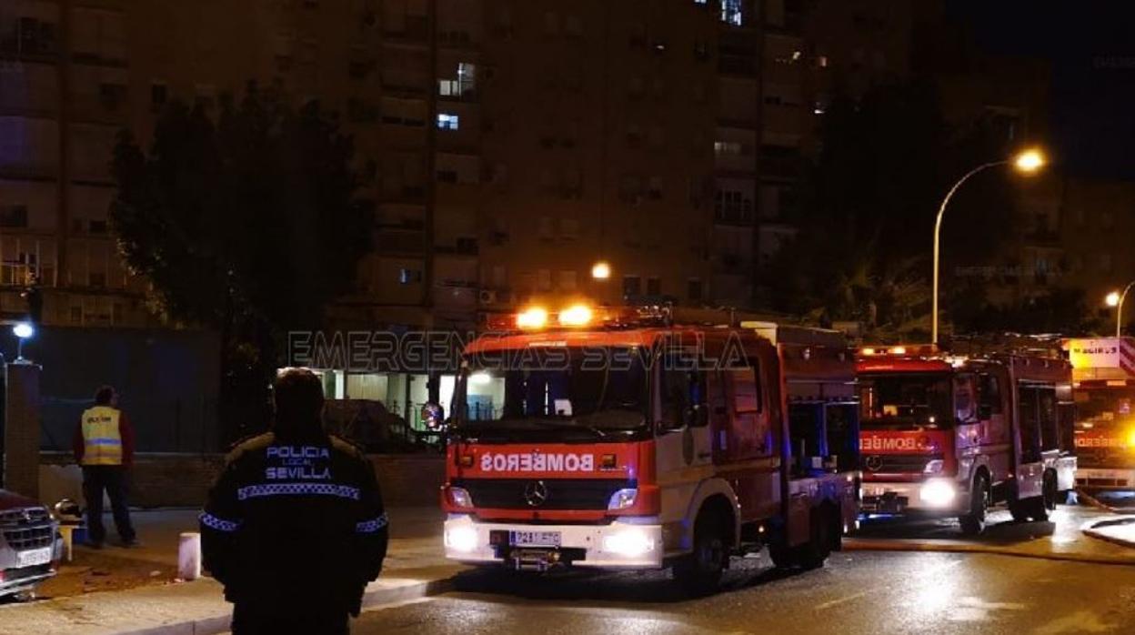 Camiones de Bomberos en Carlos Marx