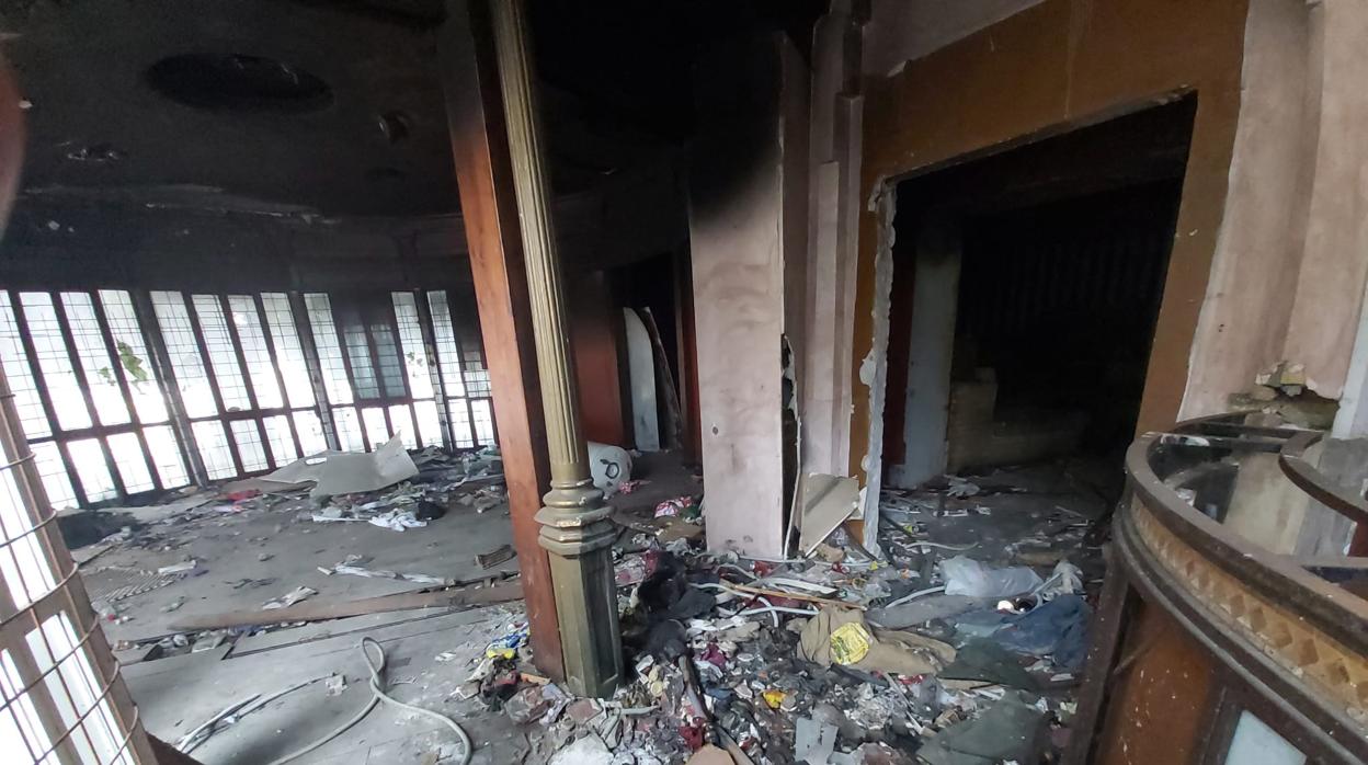 Interior del antiguo Pabellón de cristal de la Expo del 29