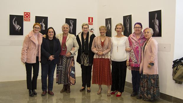 Las sonrisas que eclipsan a las cicatrices del cáncer de mama