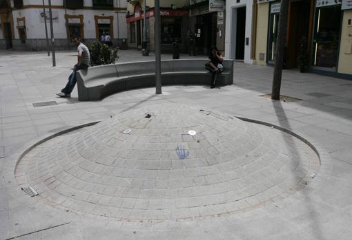 El pavimento de la plaza de la Encarnación