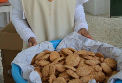 Galletas recién hechas de las Mercedarias de Osuna