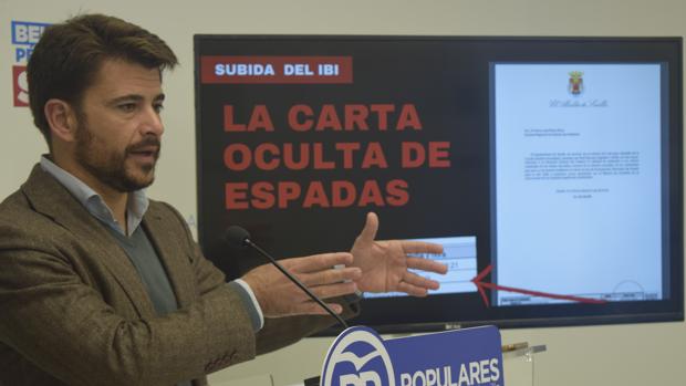 El PP acusa al alcalde de Sevilla de «un nuevo catastrazo con nocturnidad y alevosía»