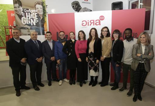 Foto de familia de los ponentes dek acto de presentación de Gira Jóvenes