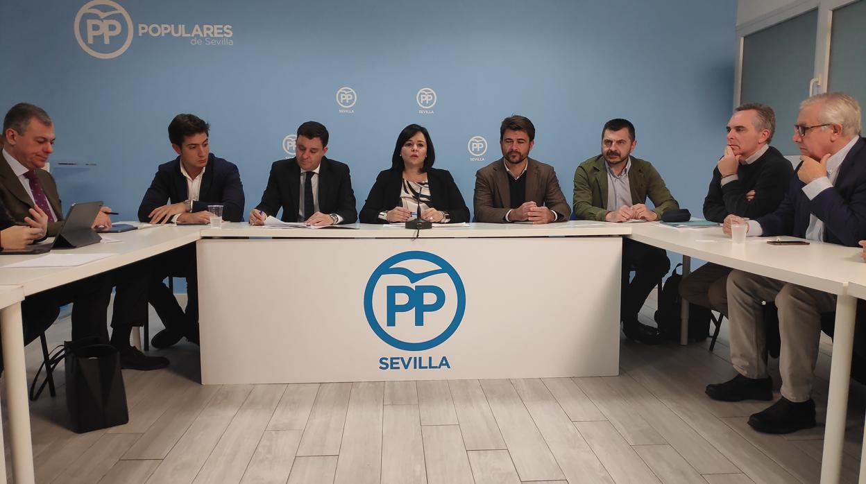 Acto del PP de Sevilla con cargos públicos del partido